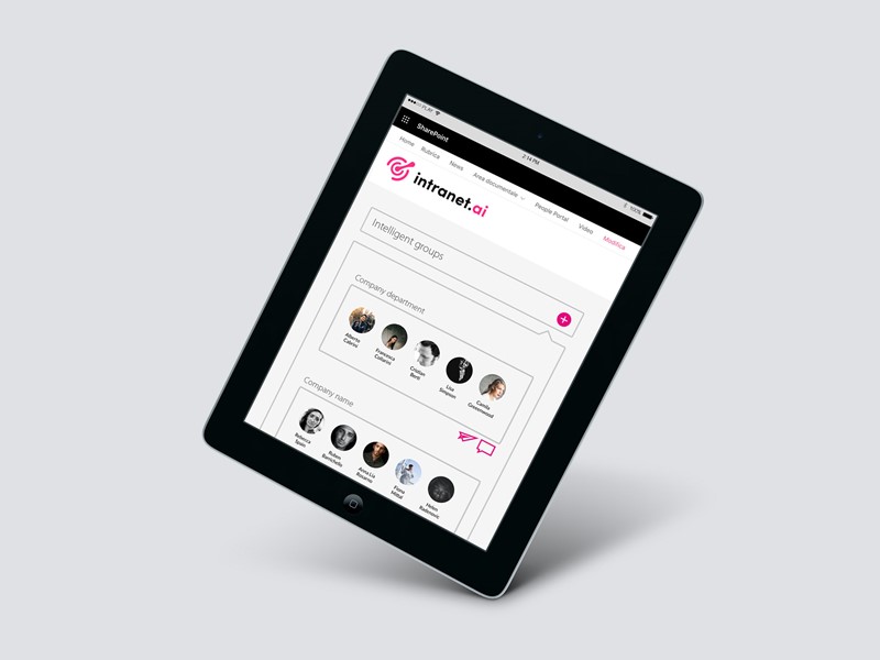 Intranet digital workplace with employees' profiles